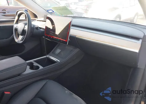 2024 Tesla Model Y Long Range Dual Motor All-Wheel Drive из США, поврежденный, VIN 7SAYGDEE0RA234017